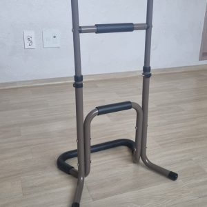어르신 보행 보조기구, 안전바