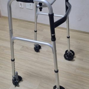 어르신 보행 보조기구 워커